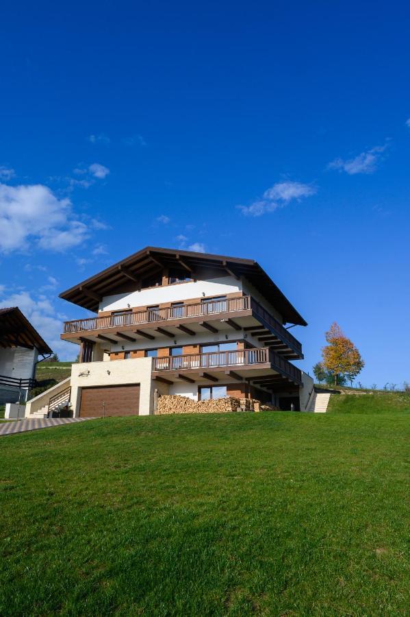 Chalet First Hill Gura Humorului Exteriör bild